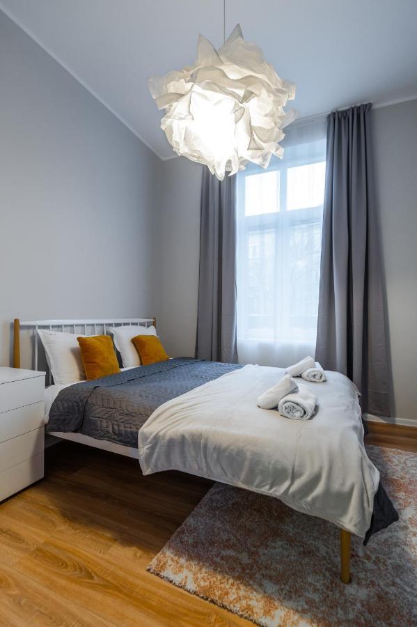 New Black & White - 2Bdr Apartment With Balcony Sofya Dış mekan fotoğraf